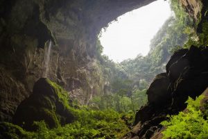 la grotte de Hang Son Doong Vietnam