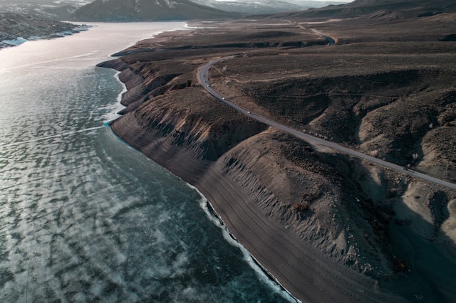 Quelles sont les plus belles routes à explorer dans les déserts de gypse ?